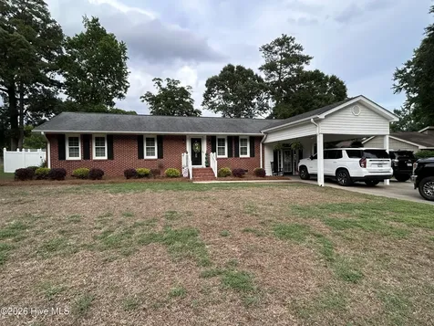 1585 Eastwood Drive Kinston NC 28504