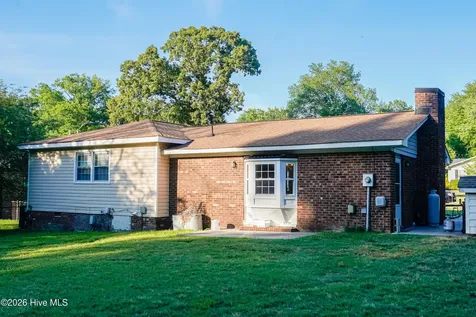 619 Devon Place Zebulon NC 27597