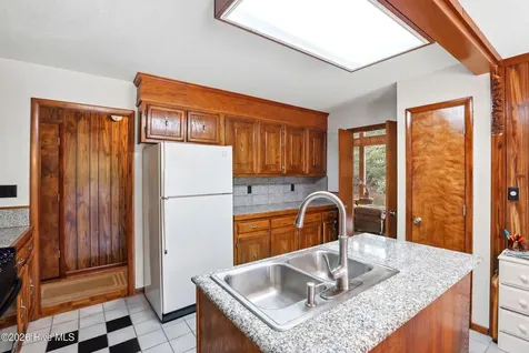 423 E Creekview Drive Hampstead NC 28443