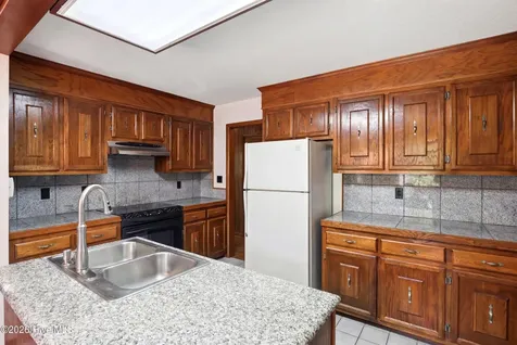 423 E Creekview Drive Hampstead NC 28443