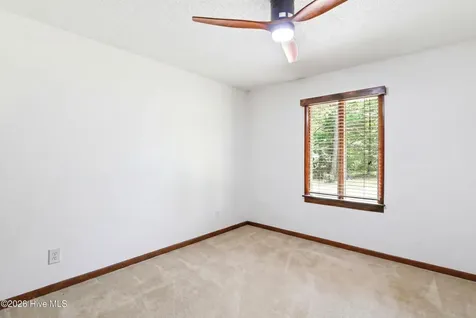 423 E Creekview Drive Hampstead NC 28443