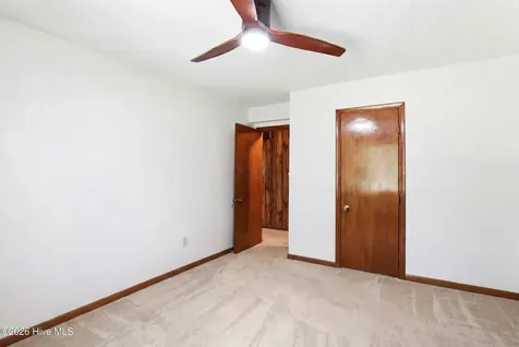 423 E Creekview Drive Hampstead NC 28443
