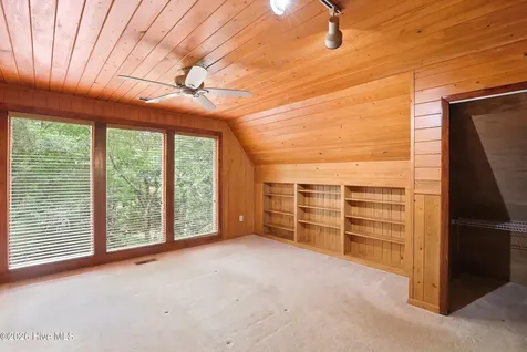 423 E Creekview Drive Hampstead NC 28443