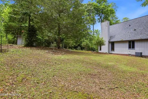 423 E Creekview Drive Hampstead NC 28443