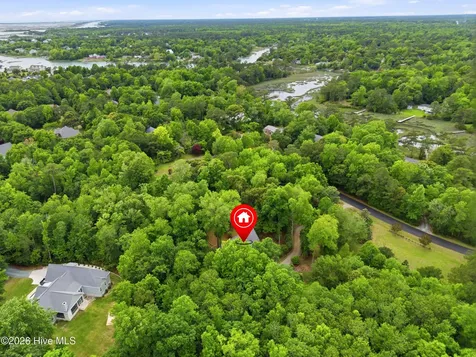 423 E Creekview Drive Hampstead NC 28443