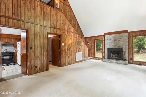 423 E Creekview Drive Hampstead NC 28443