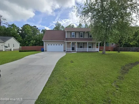 305 Cabin Circle Jacksonville NC 28540