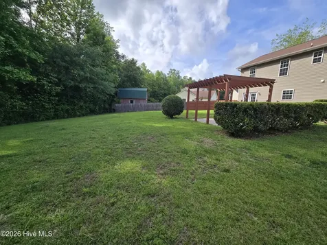 305 Cabin Circle Jacksonville NC 28540