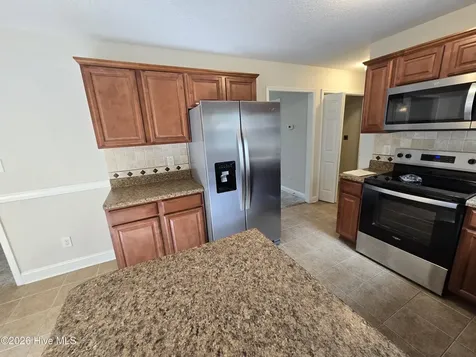 305 Cabin Circle Jacksonville NC 28540