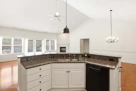 5815 Bentley Gardens Lane Wilmington NC 28409
