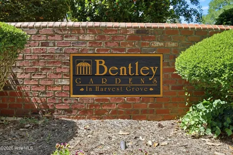 5815 Bentley Gardens Lane Wilmington NC 28409