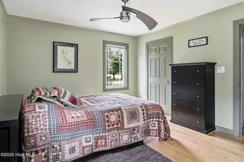 1302 Crest Drive Aberdeen NC 28315