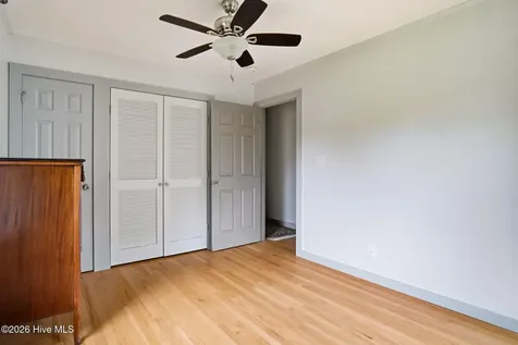 1302 Crest Drive Aberdeen NC 28315