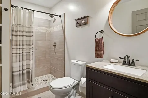1302 Crest Drive Aberdeen NC 28315