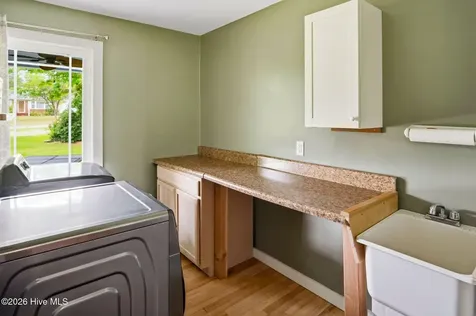 1302 Crest Drive Aberdeen NC 28315