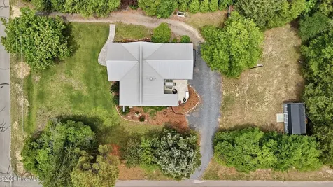 1302 Crest Drive Aberdeen NC 28315