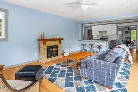 1302 Crest Drive Aberdeen NC 28315