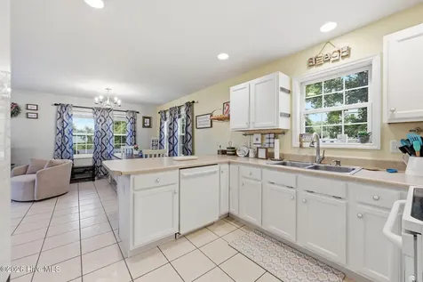 805 Driftwood Drive Hampstead NC 28443