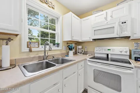 805 Driftwood Drive Hampstead NC 28443