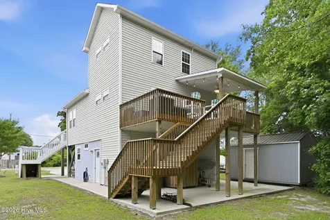 805 Driftwood Drive Hampstead NC 28443