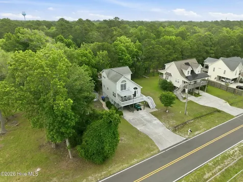 805 Driftwood Drive Hampstead NC 28443