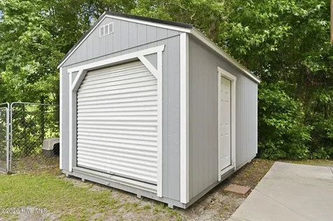 805 Driftwood Drive Hampstead NC 28443