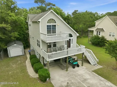 805 Driftwood Drive Hampstead NC 28443
