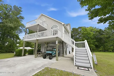 805 Driftwood Drive Hampstead NC 28443