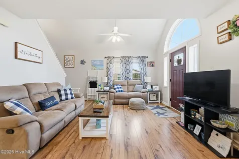 805 Driftwood Drive Hampstead NC 28443