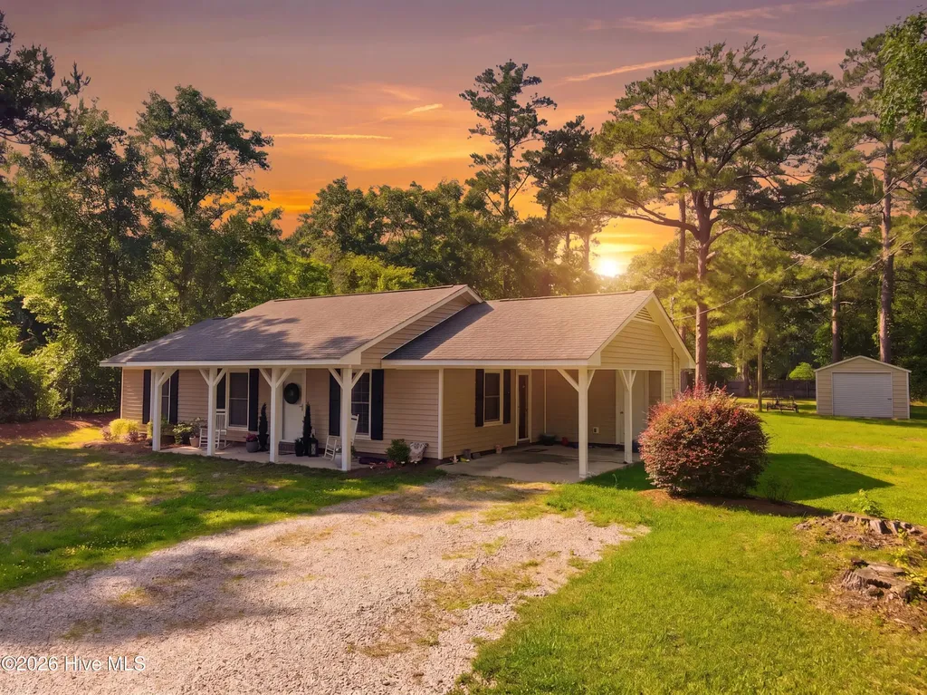 193 Whitley Road Aurora NC 27806