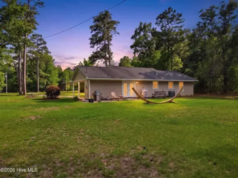 193 Whitley Road Aurora NC 27806