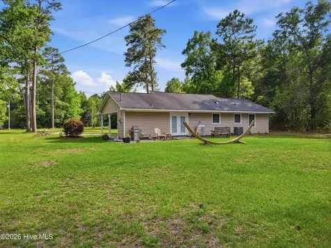 193 Whitley Road Aurora NC 27806