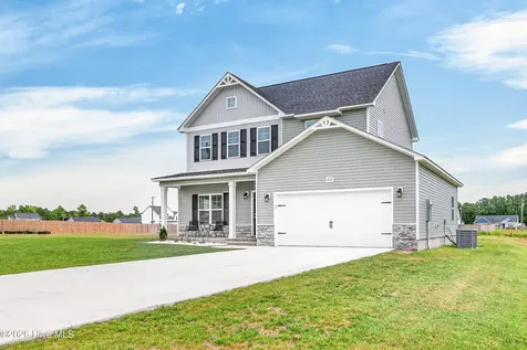 312 Cotton Hill Place Hubert NC 28539