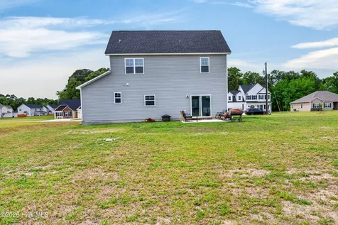312 Cotton Hill Place Hubert NC 28539