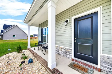 312 Cotton Hill Place Hubert NC 28539