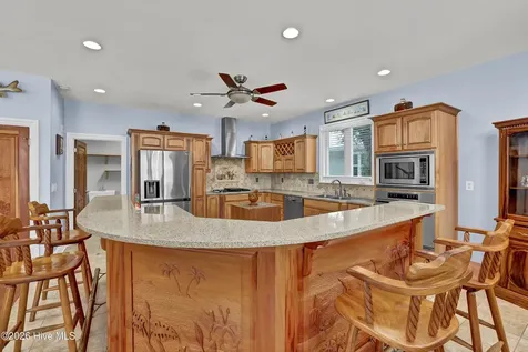 213 Oak Outlook Way N Carolina Beach NC 28428