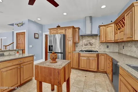 213 Oak Outlook Way N Carolina Beach NC 28428