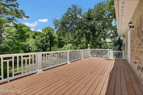 213 Oak Outlook Way N Carolina Beach NC 28428