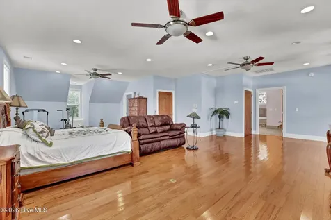 213 Oak Outlook Way N Carolina Beach NC 28428