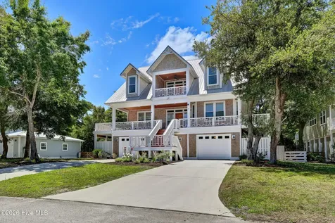 213 Oak Outlook Way N Carolina Beach NC 28428