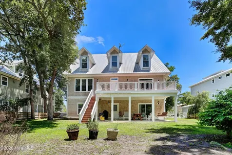 213 Oak Outlook Way N Carolina Beach NC 28428