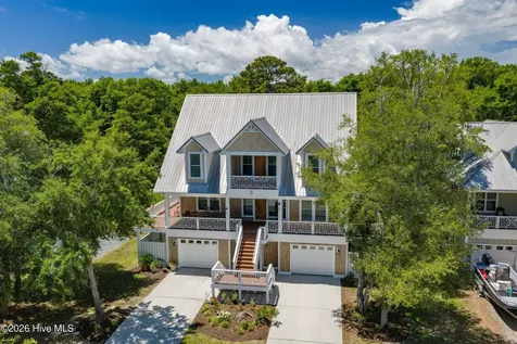 213 Oak Outlook Way N Carolina Beach NC 28428