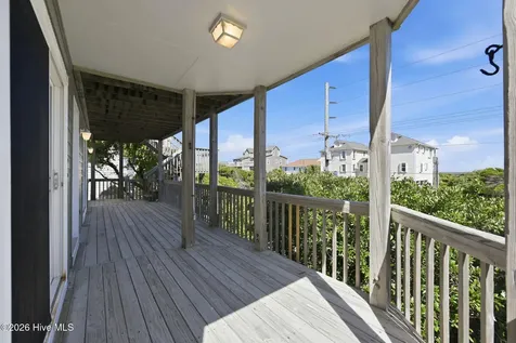 1821 S Shore Drive Surf City NC 28445