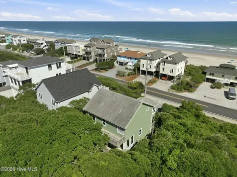 1821 S Shore Drive Surf City NC 28445