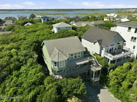1821 S Shore Drive Surf City NC 28445