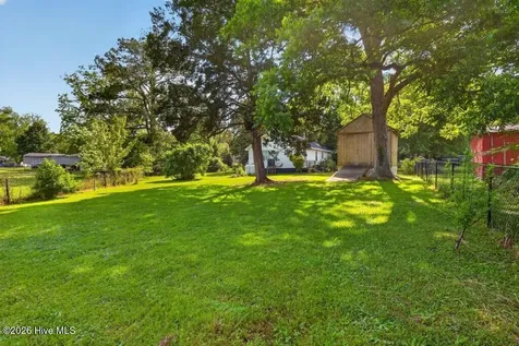 44 Jackson Street Bayboro NC 28515