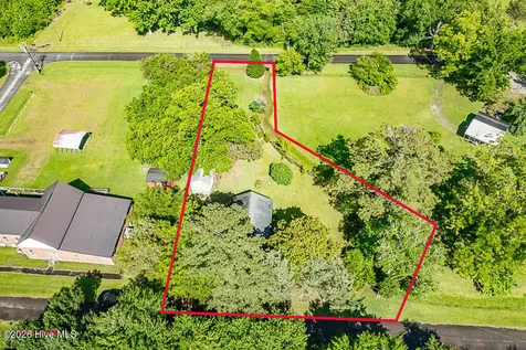 44 Jackson Street Bayboro NC 28515
