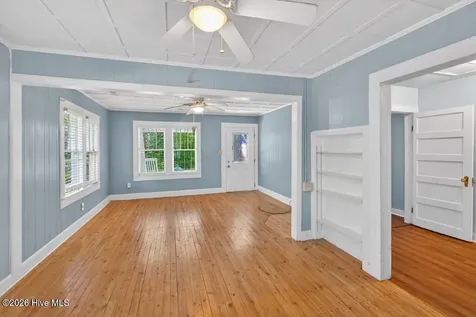 44 Jackson Street Bayboro NC 28515