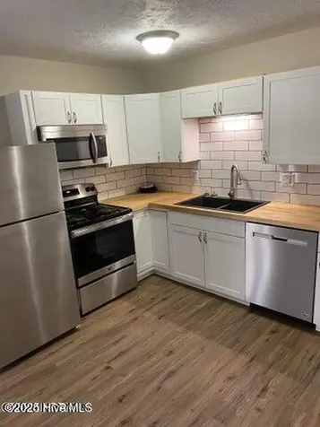 335 W Wisconsin Avenue Southern Pines NC 28387