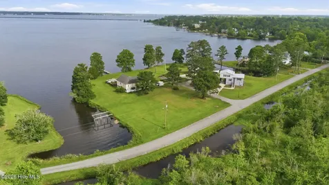 1904 Skinner Court New Bern NC 28560